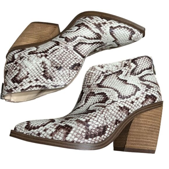 Vince Camuto Ginsel Snake Print Leather Booties Size 7 Women's Pointed Toe - Picture 7 of 8